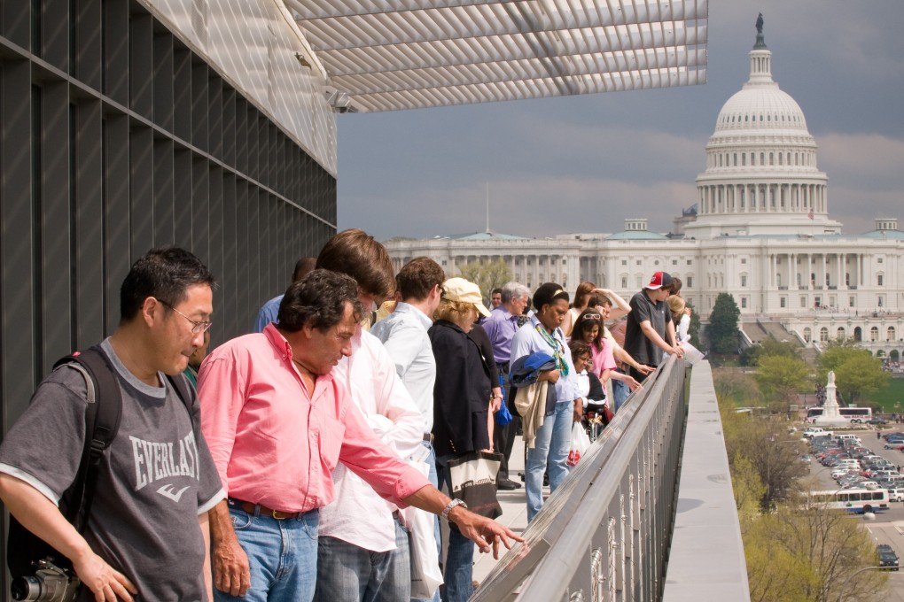The Hank Greenspun Terrace on Pennsylvania Avenue offers visitors to the Newseum panoramic views of one of the most famous streets in the United States. Photo: Sam Kittner/Newseum