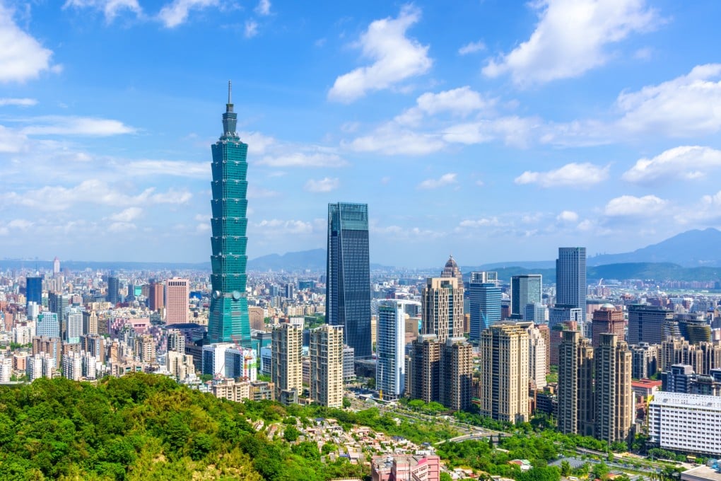 A panoramic view of Taipei, Taiwan. Beijing should learn from its experiences in Hong Kong if it wants to sell its “one country, two systems” model to the island. Photo: Shutterstock