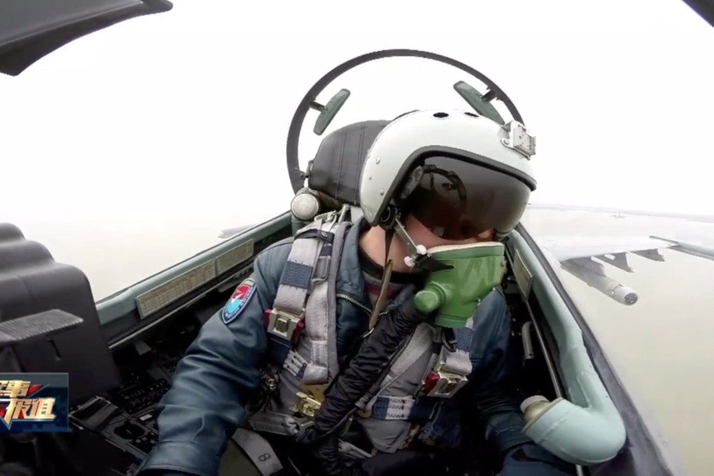 The pilot of the Chinese jet was heard speaking in English to the crew of the unidentified aircraft. Photo: Weibo