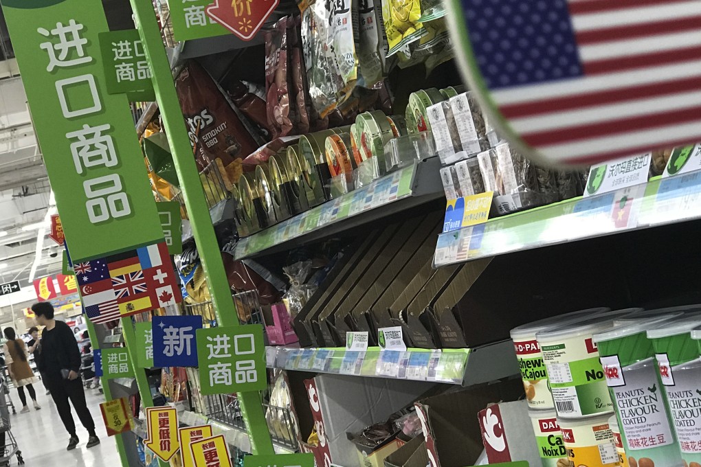 The latest analysis of the consumer economy suggests that Chinese shoppers are in no mood to help steer their country through the rough waters of the US trade war. Photo: AP