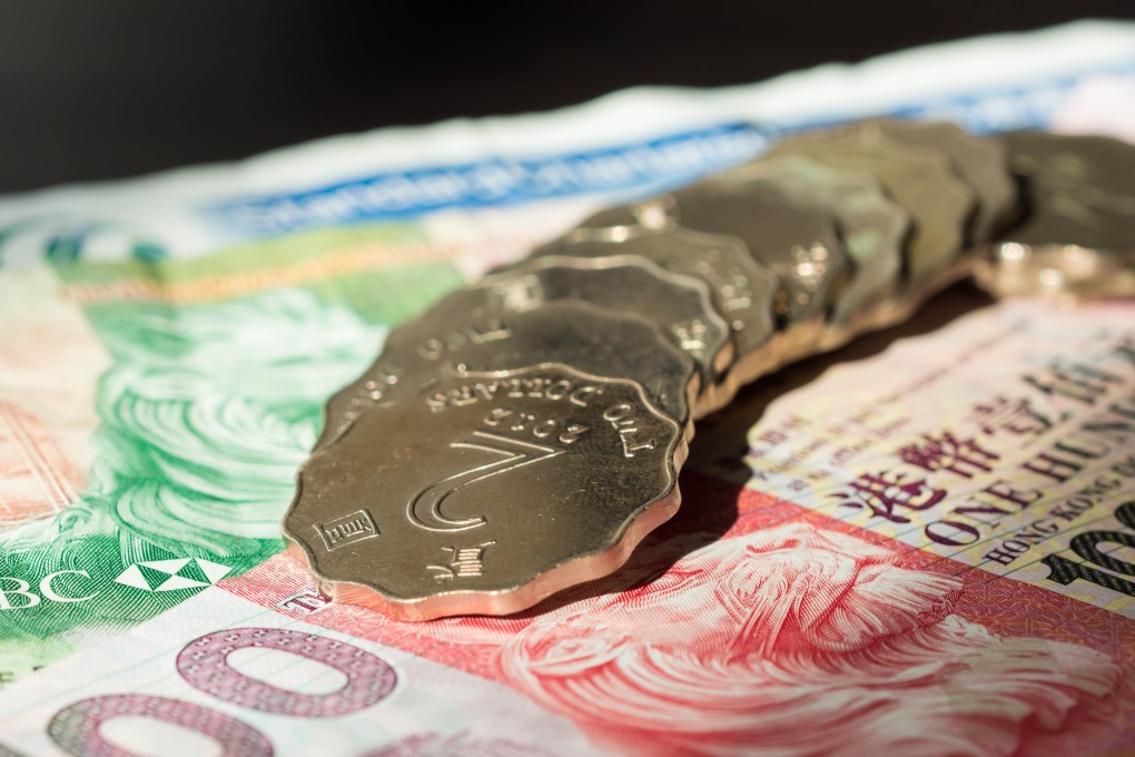 Under the new minimum wage increase, eligible workers will enjoy a HK$3 per hour rise in their salary. Photo: Shutterstock