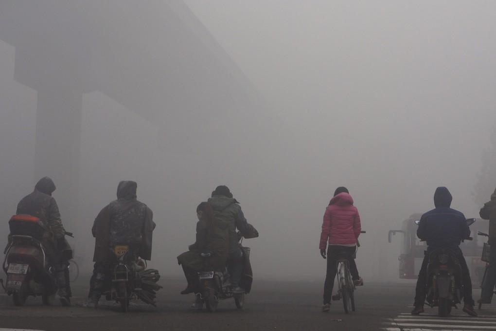 The smog alerts affect Tianjin and cities across Hebei, Shandong, Henan, Anhui, Jiangsu and Hubei provinces. Photo: Reuters