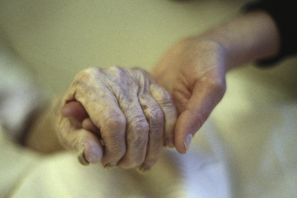 A trial judge’s account of a heart-wrenching case has renewed debate in China about euthanasia. Photo: Alamy