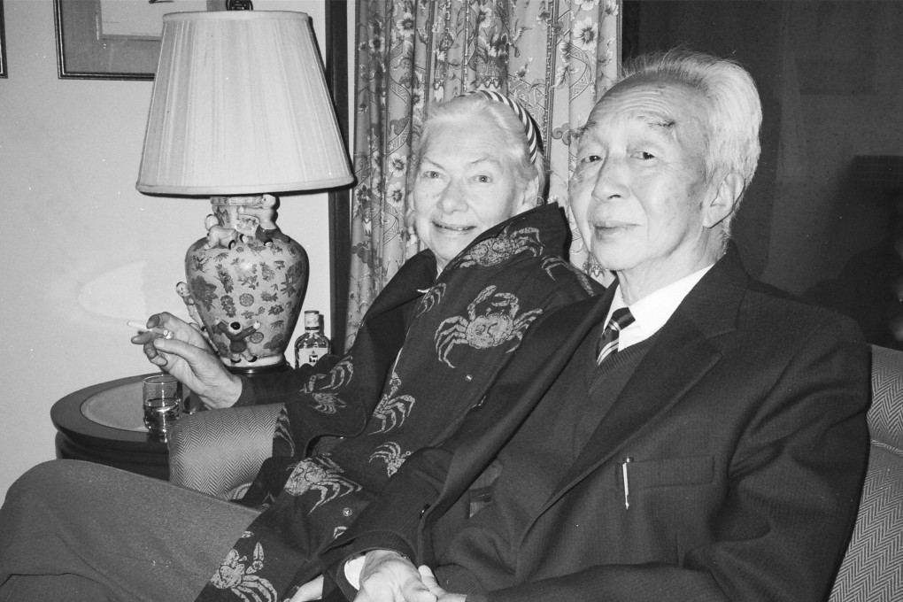 Gladys Yang with her husband, Yang Xianyi, in Hong Kong in 1993. Picture: SCMP