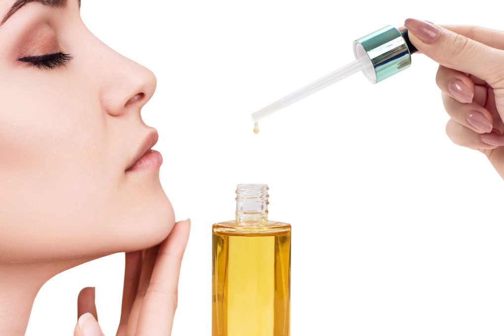 A beauty oil should be the element of your skincare regime you apply. Photo: Shutterstock