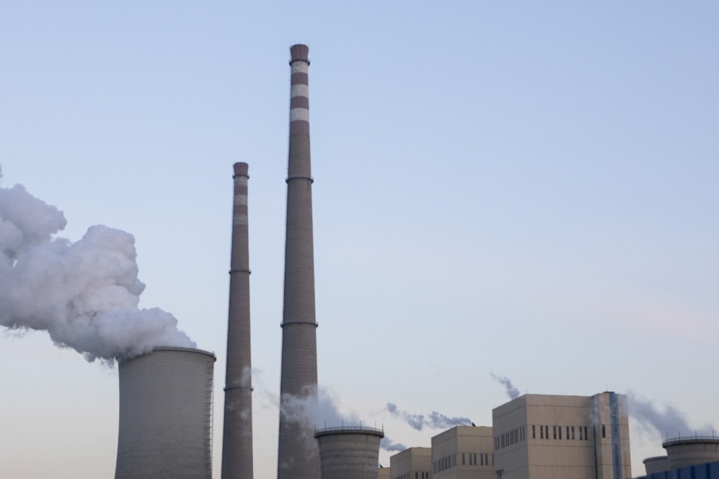 China’s efforts to clean up toxic air pollution are losing steam in some regions, according to the environment minister. Photo: Bloomberg