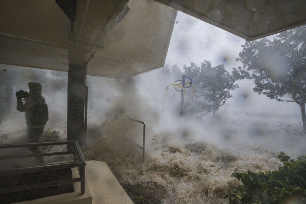 Strong waves hit Heng Fa Chuen as Typhoon Mangkhut approached Hong Kong. Photo: Sam Tsang