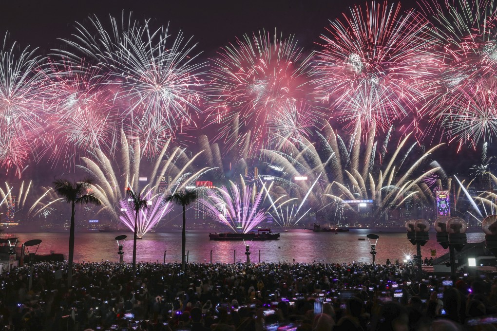 Fireworks display over Victoria Harbour during New Year's celebrations in Hong Kong. Picture from Tsim Sha Tsui. Photo: Winson Wong