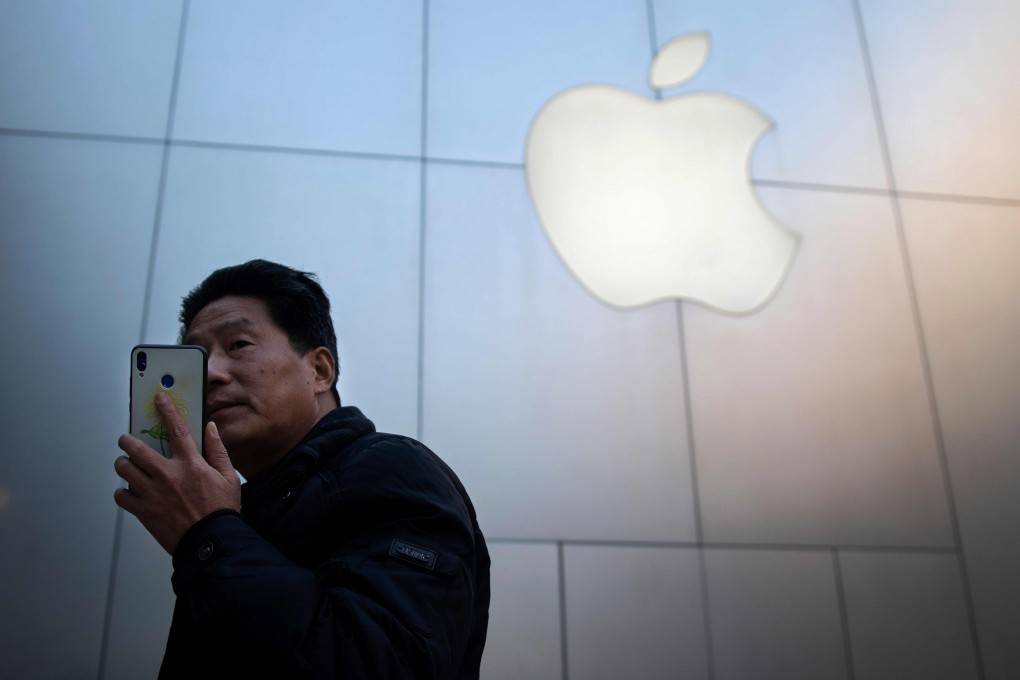 Soros Fund Management and David Tepper’s Appaloosa Management were among those that sold out of their stakes in Apple. Photo: AFP