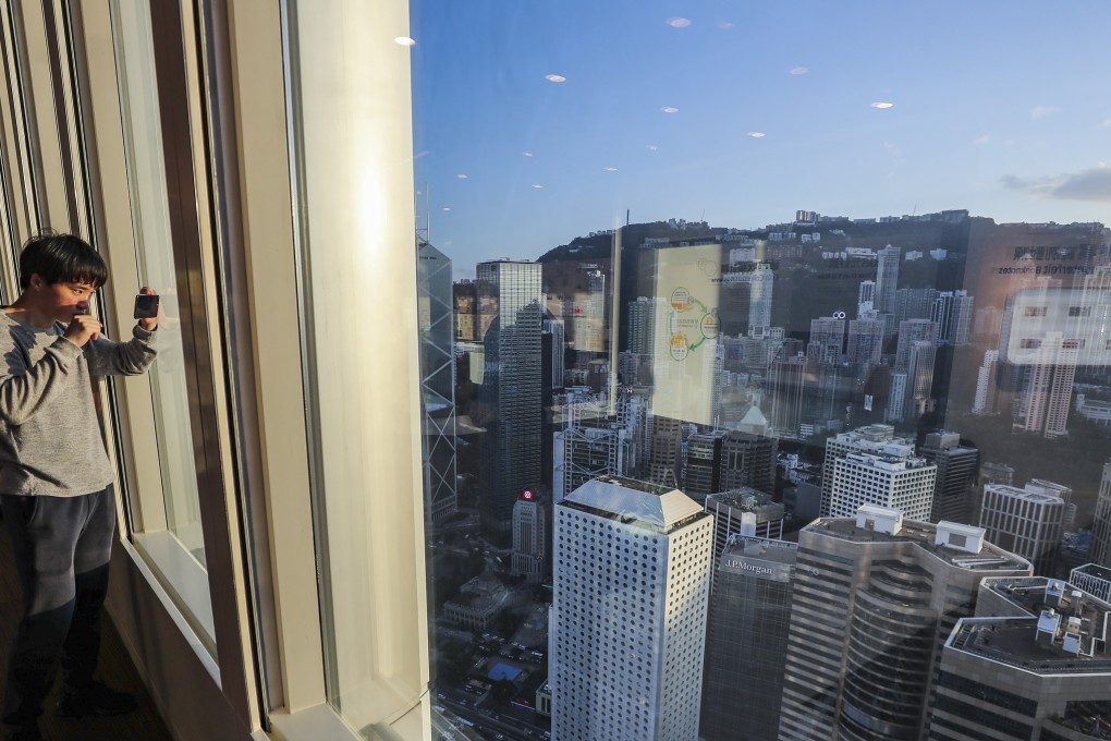 Hong Kong’s Central district may see its office rents slump by up to 7 per cent, according to a Knight Frank report. Photo: Winson Wong