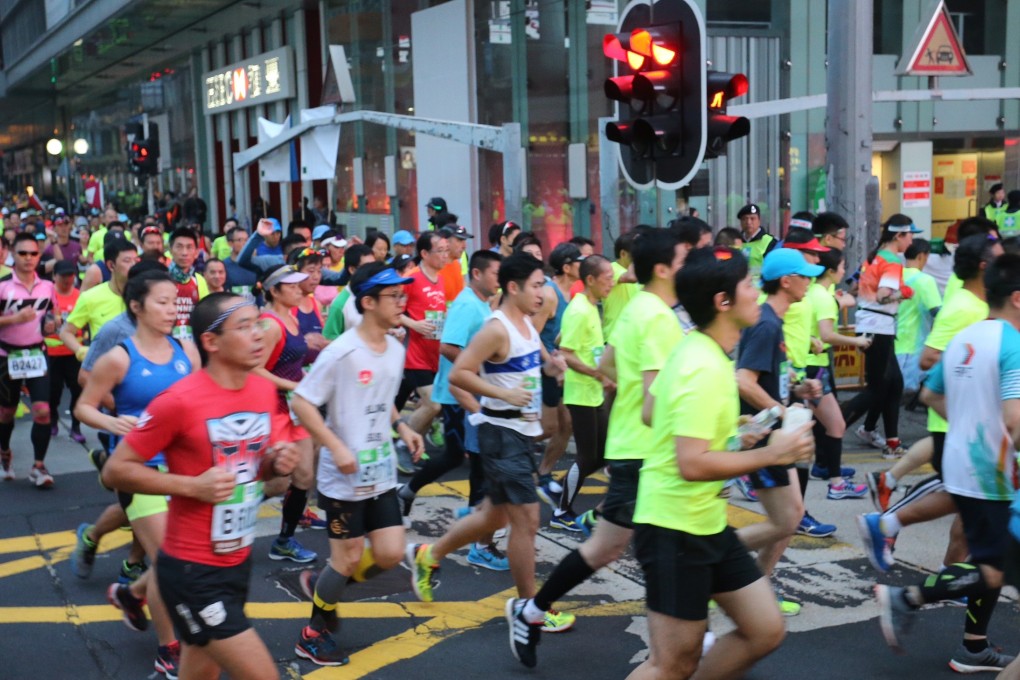 Runners take part in the 2018 Hong Kong Marathon. Photo: Dickson Lee