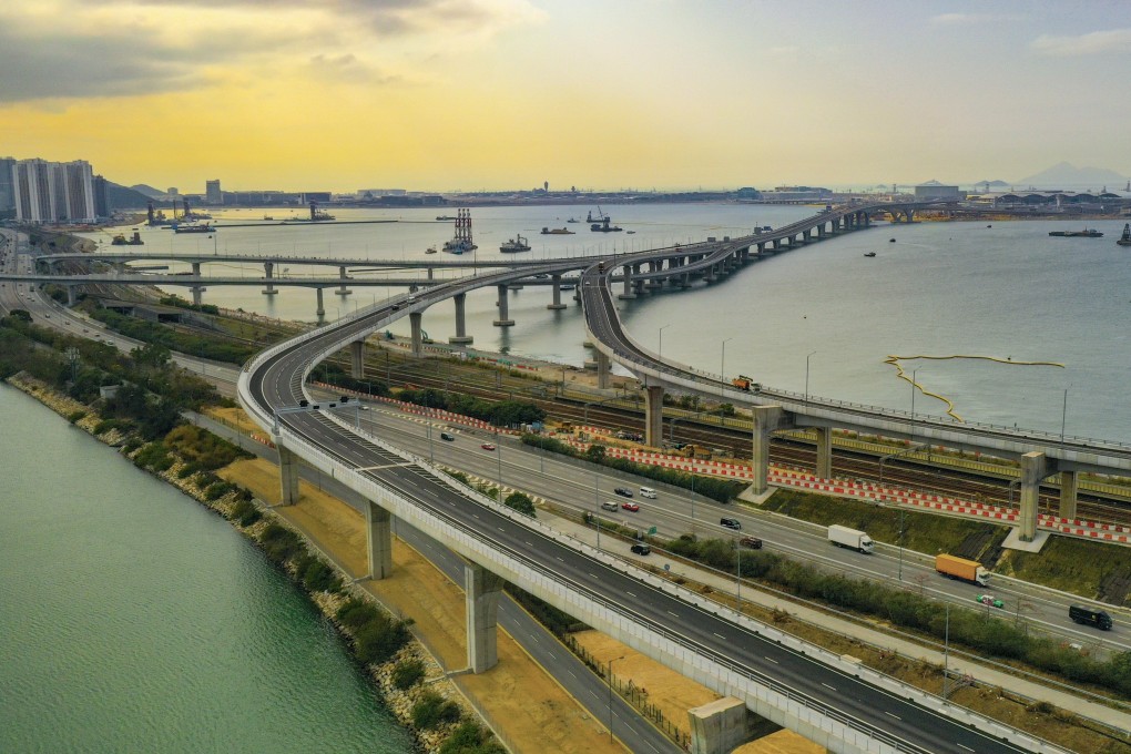 The main route to the Hong Kong port area of the Hong Kong-Zhuhai-Macau bridge. Hong Kong is already being left behind by mainland ports, and bridge traffic may well follow that trend. Photo: Winson Wong