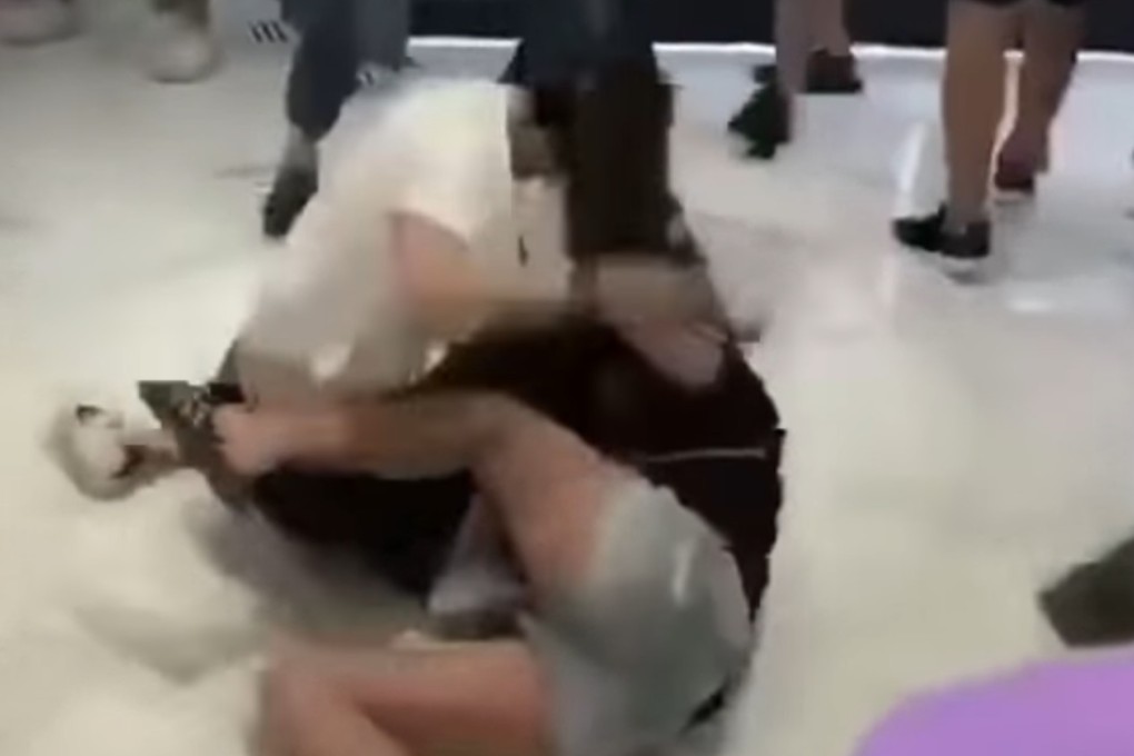 Chinese travellers have been warned that, while public fighting between couples is usually ignored at home, in the US there can be serious consequences, including domestic violence charges. Photo: Weibo