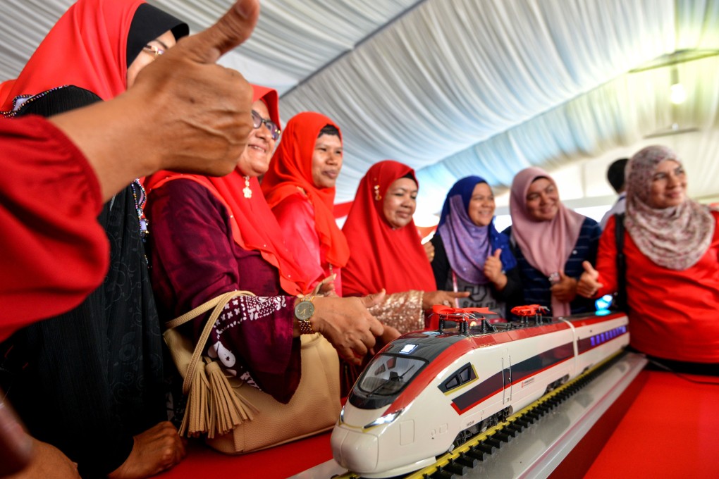 A train model of the East Coast Rail Link project during the ground breaking ceremony in Kuantan, Malaysia, on August 9, 2017. Photo: Xinhua/Chong Voon Chung