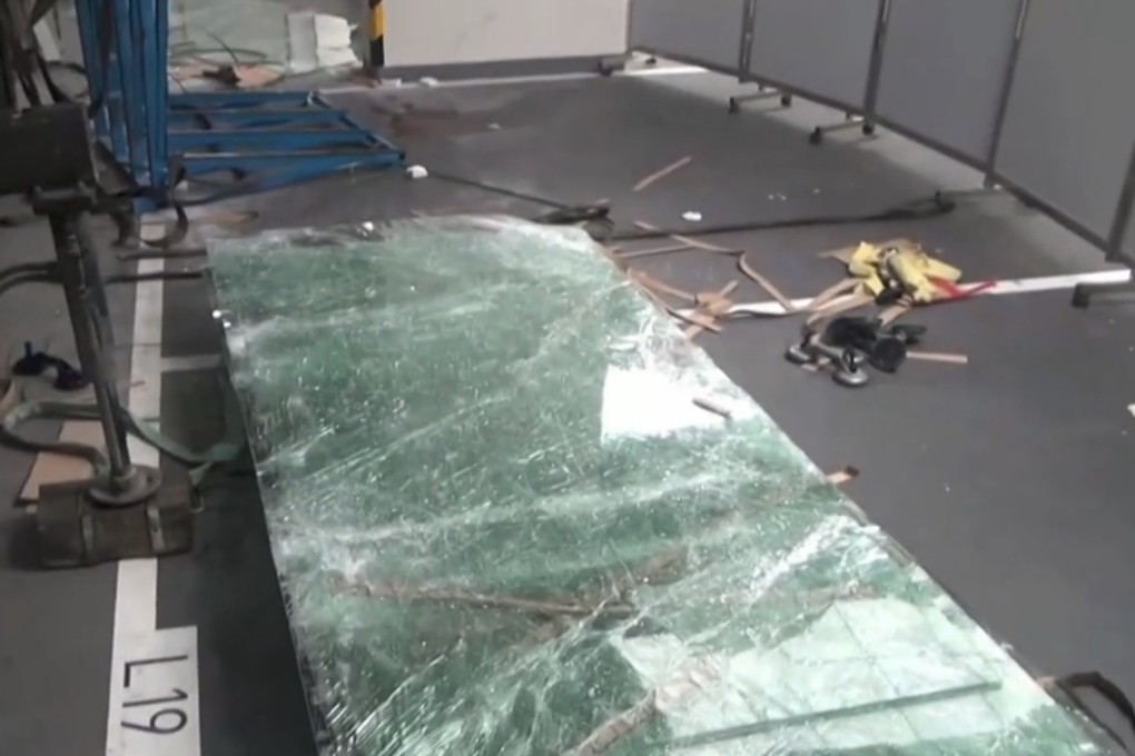 There were a total of 20 window panels. Photo: Cable TV News