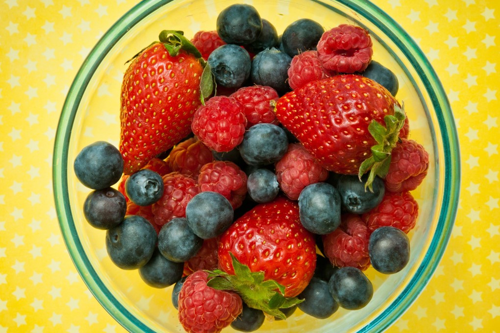 Fruits such as blueberries and strawberries help balance the immune system and are good anti-inflammatory dietary choices. Photo: Alamy