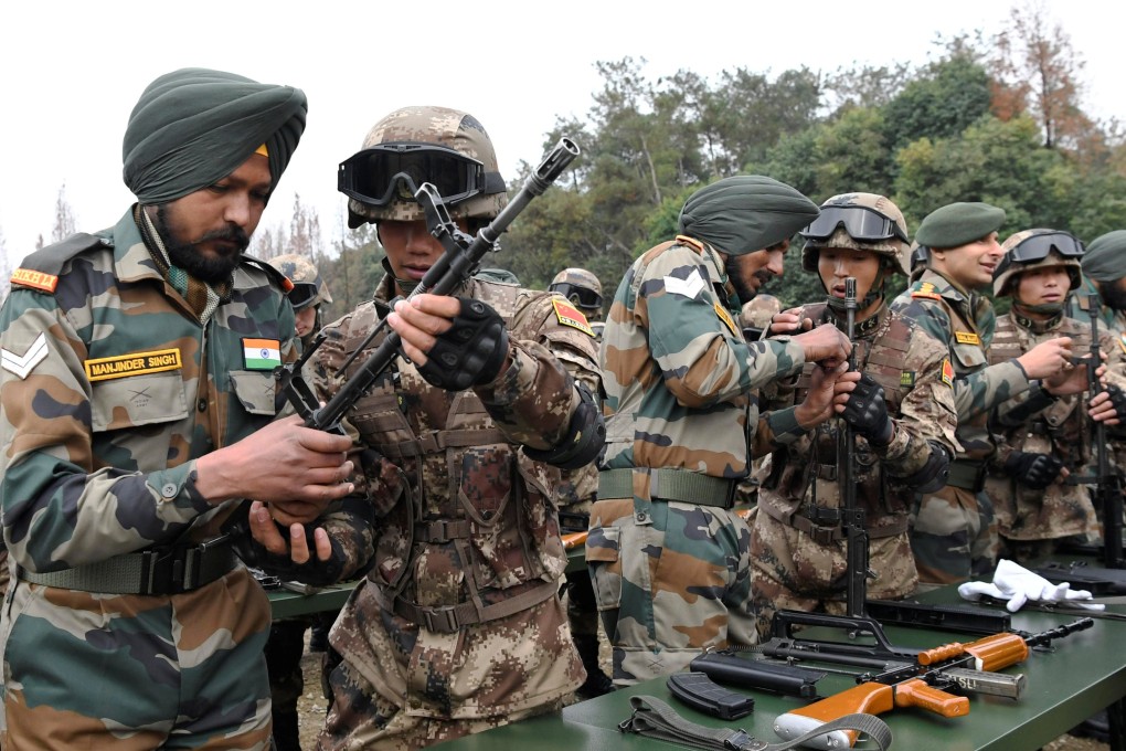 Indian and Chinese soldiers take part in a joint military exercise in Chengdu, Sichuan province in December. Photo: Reuters