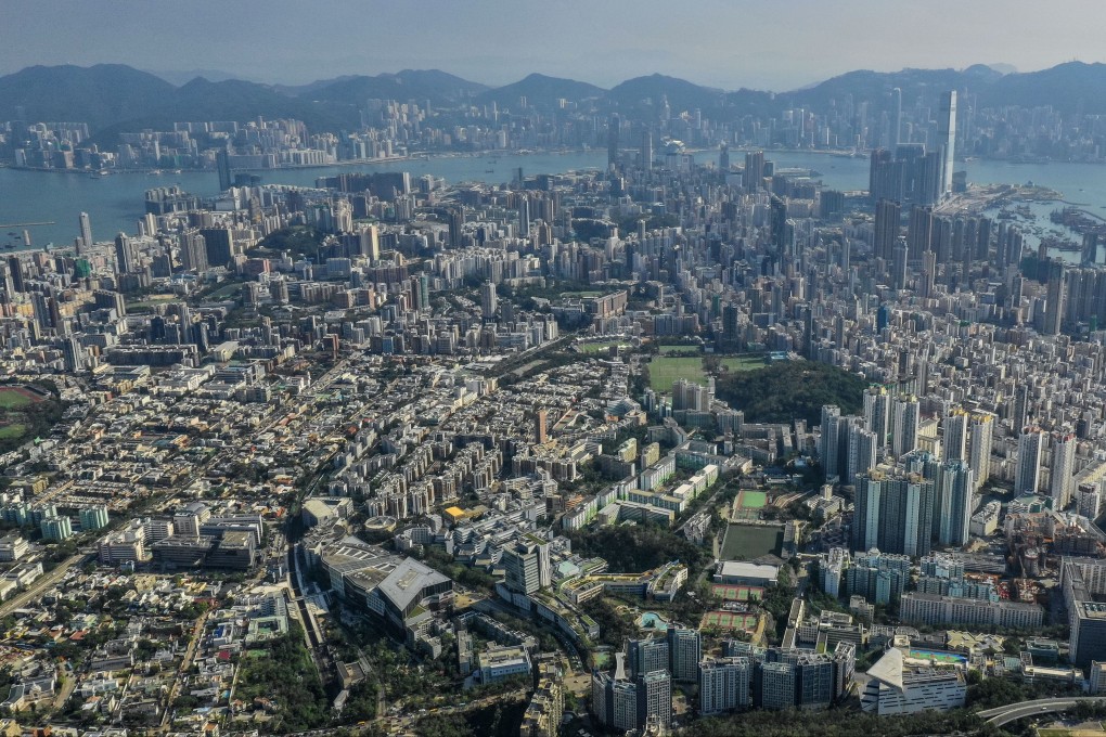 Aerial view of Hong Kong's Kowloon peninsula. Photo: Roy Issa