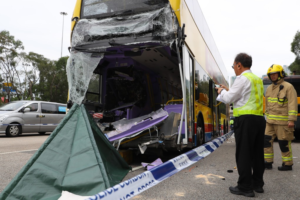 The crash happened on the West Kowloon Highway. Photo: Edmond So