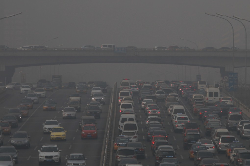 Reuters analysis suggests only six of 39 smog-prone northern Chinese cities cut PM2.5 concentrations in the latest winter anti-smog campaign. Photo: Simon Song