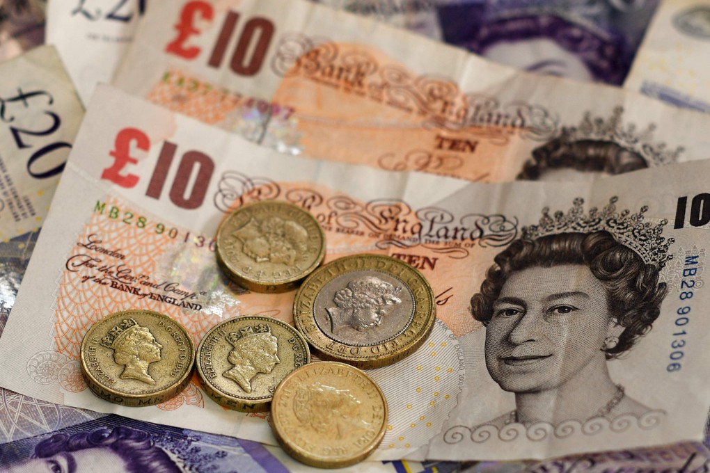 Chinese students in Britain have been reminded not to exchange renminbi for British pounds through irregular channels. Photo: AFP