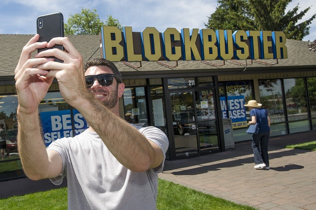 Scott Thornton takes a selfie in front of the Bend, Oregon, Blockbuster. Photo: AP