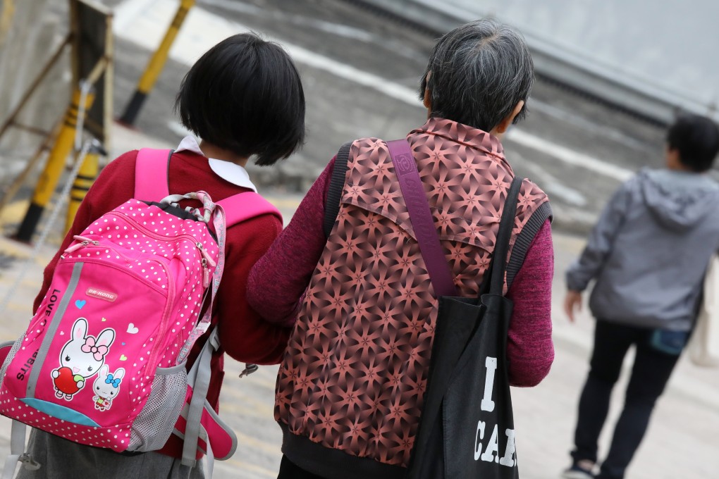 Elderly people in Hong Kong have close ties with their families. Photo: K.Y. Cheng
