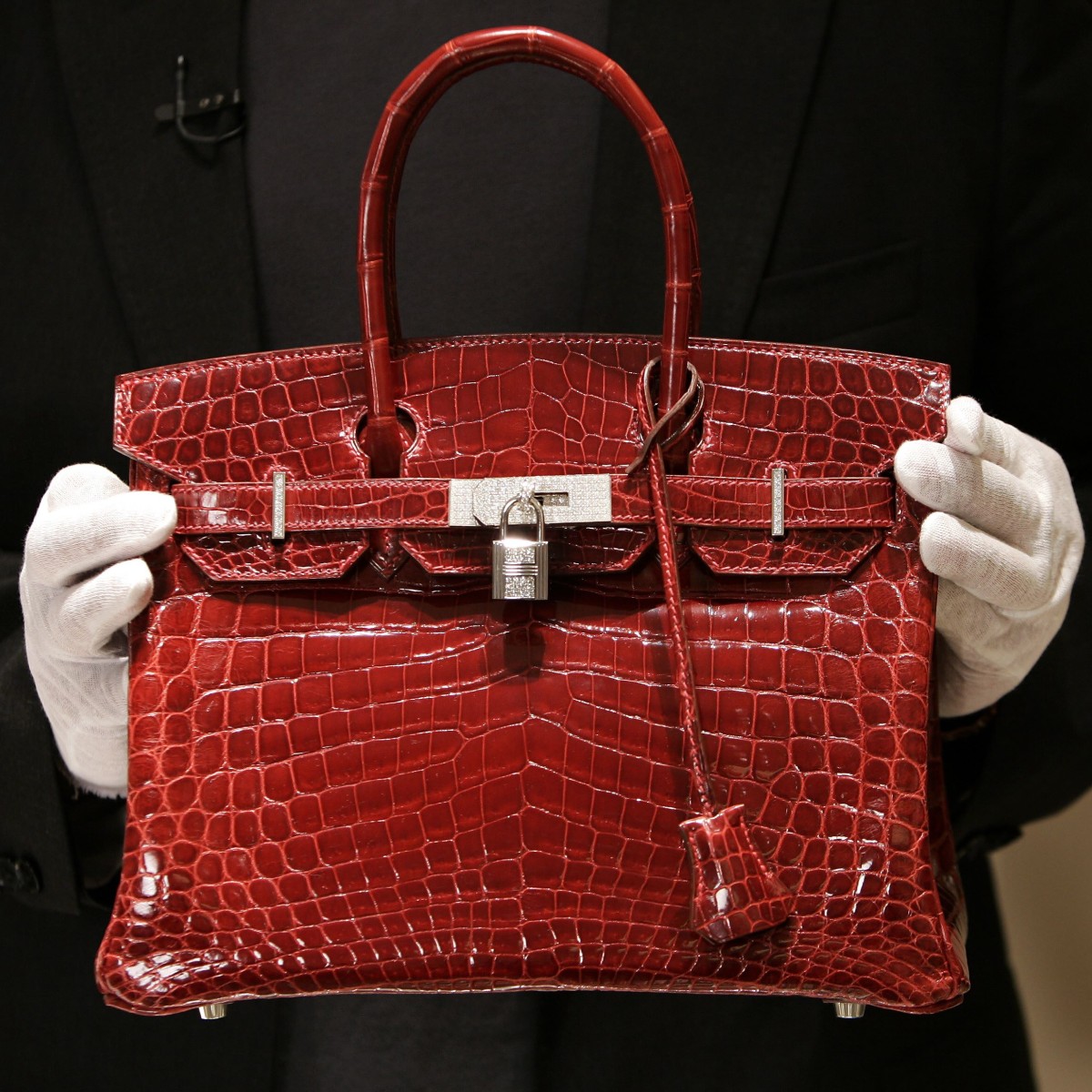 Luxury shoppers are increasingly seeking vintage, and it's killing