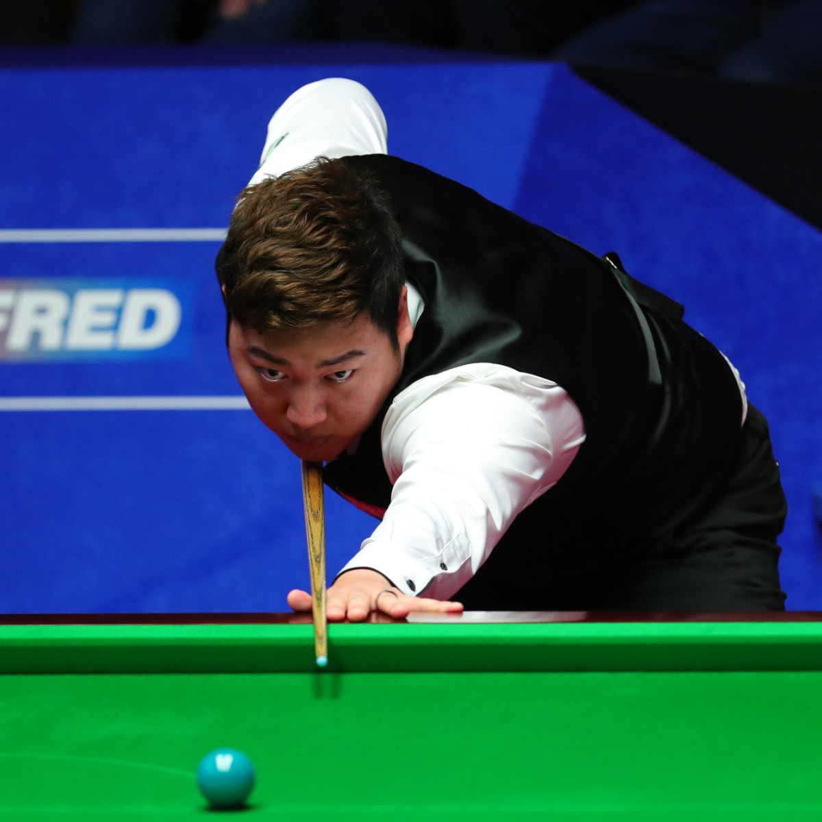World Championship 2022 Yan Bingtao playing catch-up against Mark Williams as Class of 92 set pace South China Morning Post