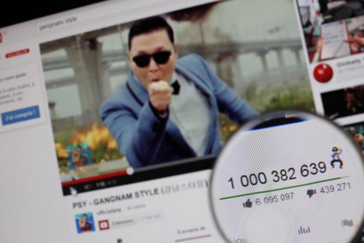 1 billion views outlet video on youtube