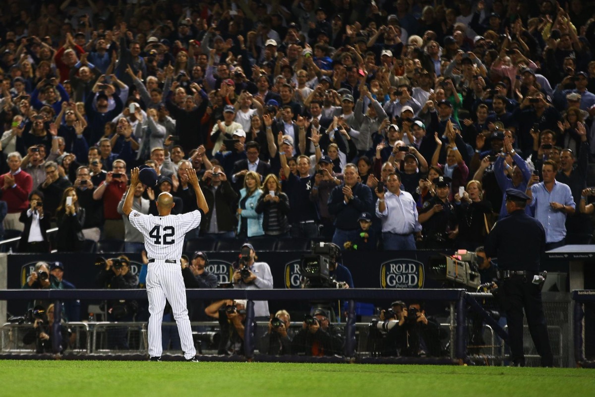 Mariano Rivera bids emotional farewell at Yankee Stadium