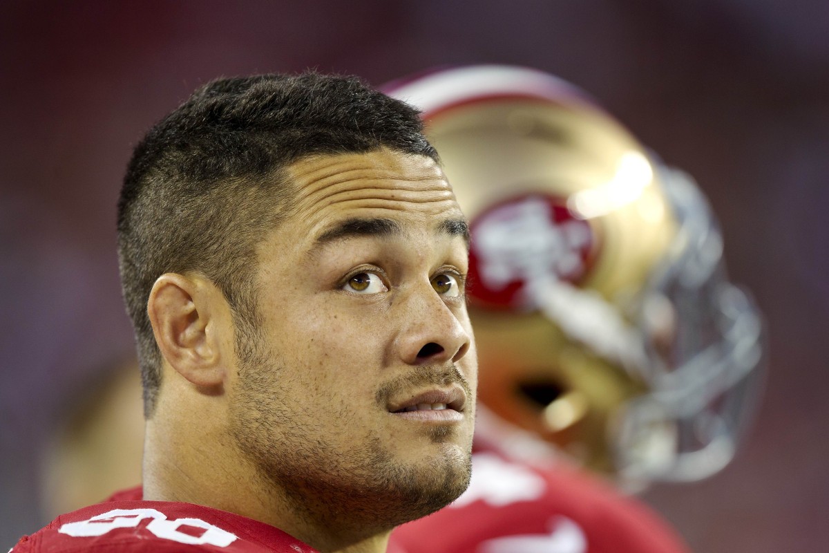 Jarryd Hayne's first NFL play went as poorly as possible 