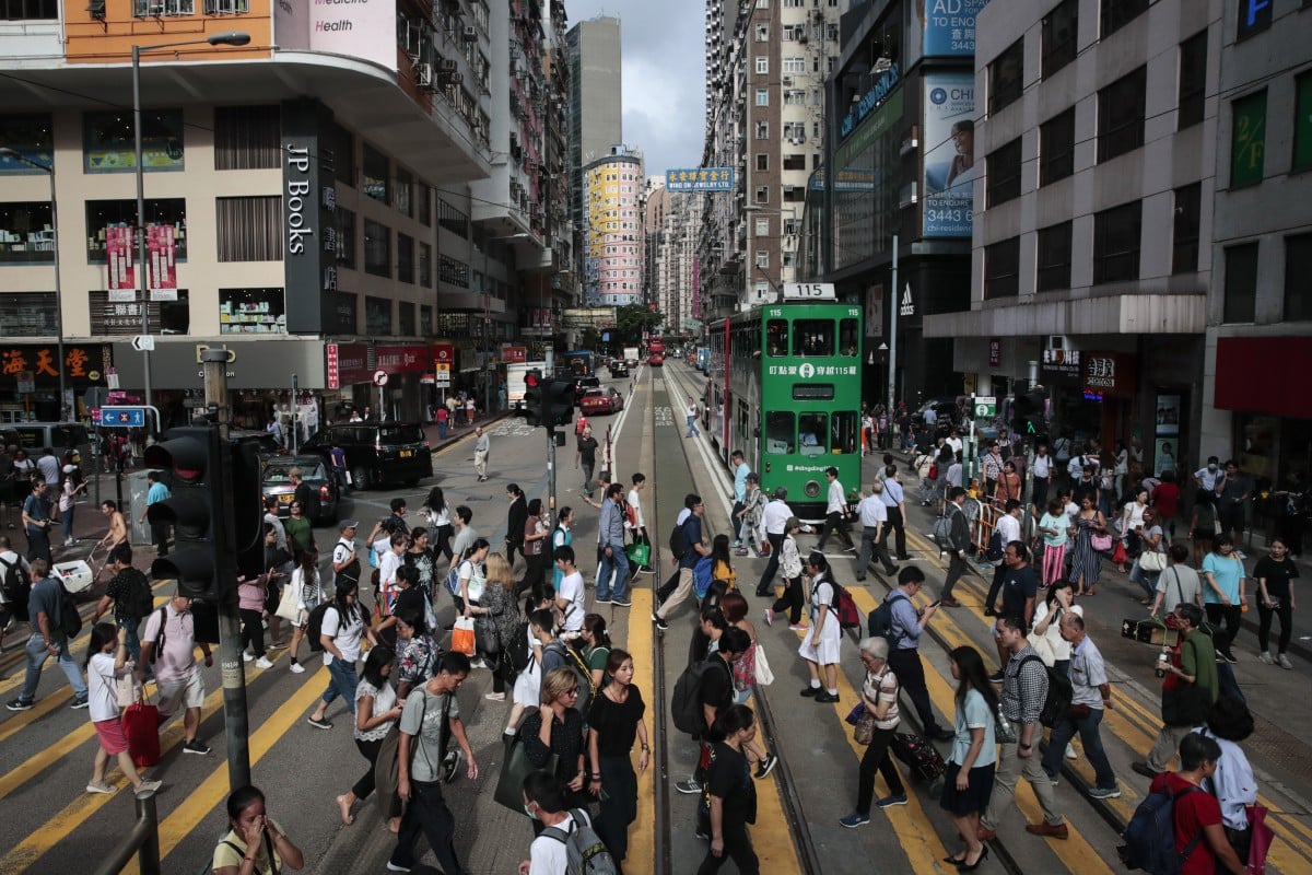 Stocks Blog: Hang Seng hits one-month low, mainland indices close lower