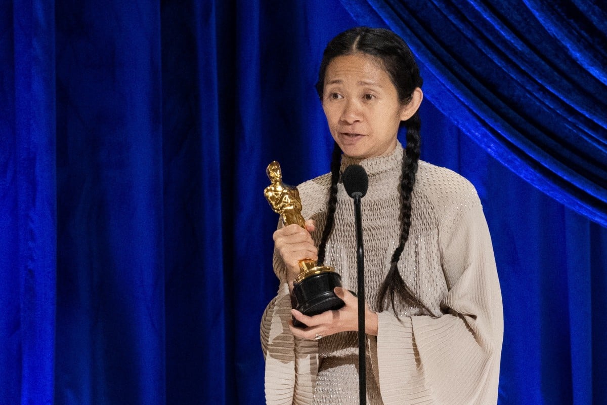 Chloe Zhao accepts the award for best director for "Nomadland" at the 2021 Oscars. Photo: Reuters
