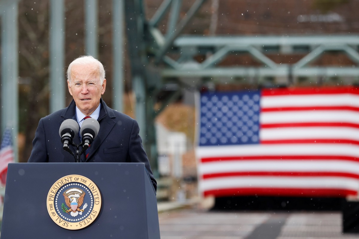 US President Joe Biden delivers remarks on infrastructure construction projects from the NH 175 bridge across the Pemigewasset River in Woodstock, New Hampshire, on November 16. Photo: Reuters