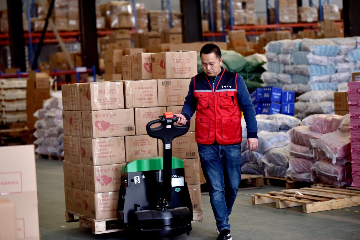 The Covid-19 pandemic has led to more online shopping, but it has also led to weakened consumer demand, a trends analysts expect to continue in 2022, dragging on growth for e-commerce firms and other internet businesses. Photo: Xinhua