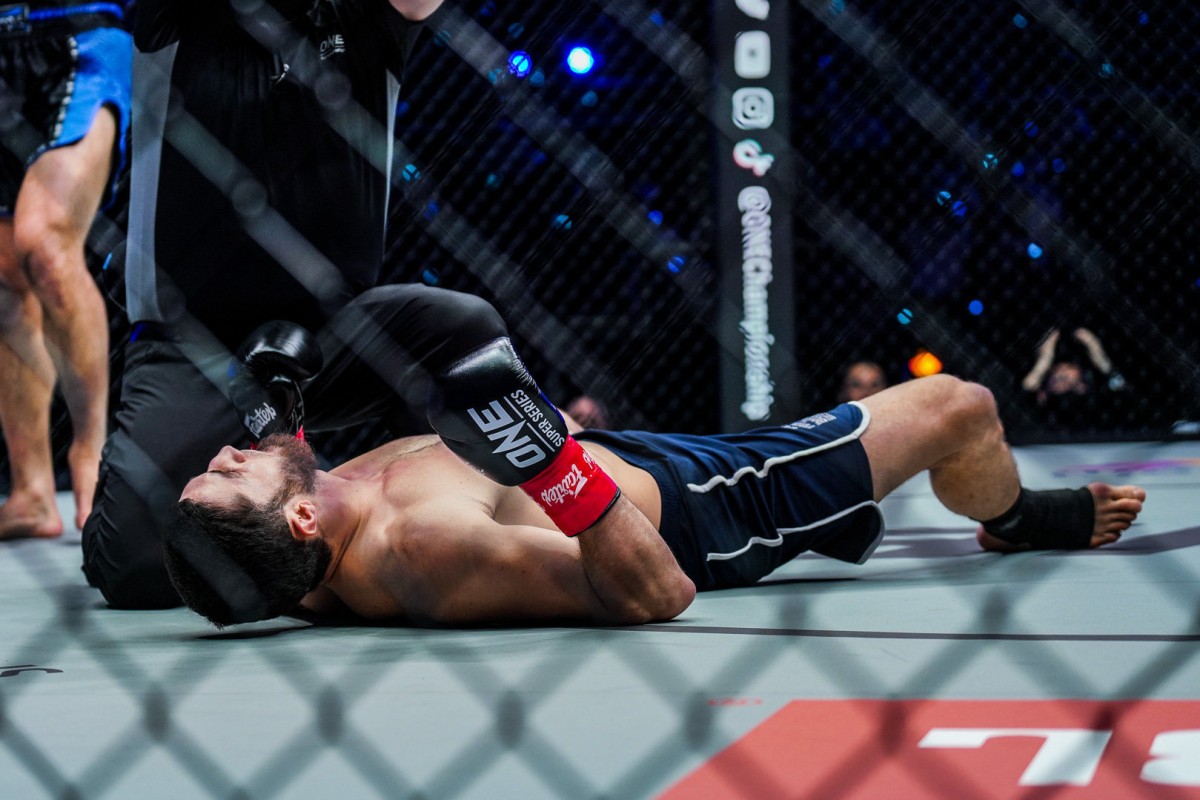 Russia’s Beybulat Isaev suffers a knockout loss to Greece’s Giannis Stoforidis at ONE: Heavy Hitters. Photo: ONE Championship
