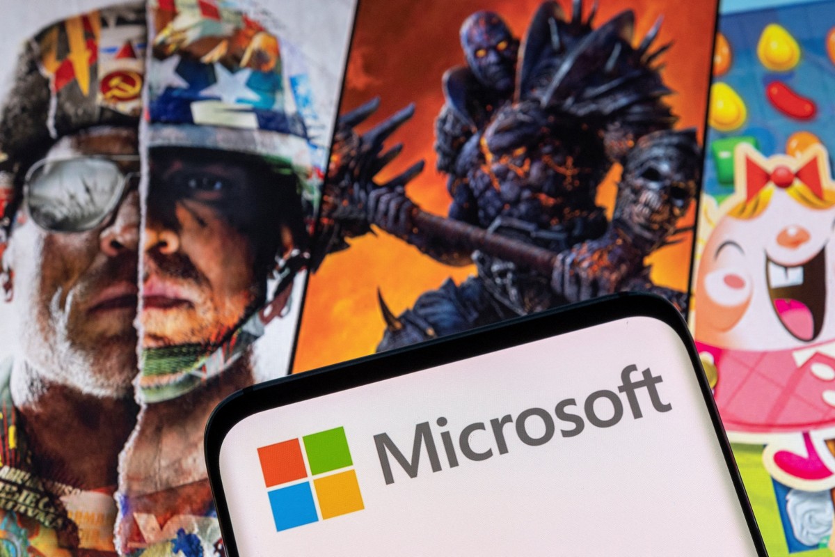 Microsoft logo on a smartphone placed on displayed Activision Blizzard’s games characters in this illustration taken January 18, 2022. Photo: Reuters