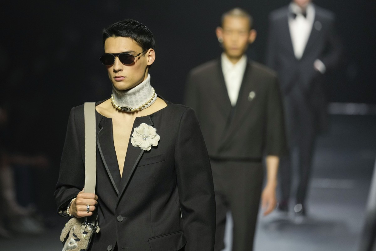 Milan Men's Fashion Week 2022: Is Fendi levelling up the gender-bending  menswear trend? The luxury fashion maison brought boundary-defying feminine  silhouettes to its autumn/winter show | South China Morning Post