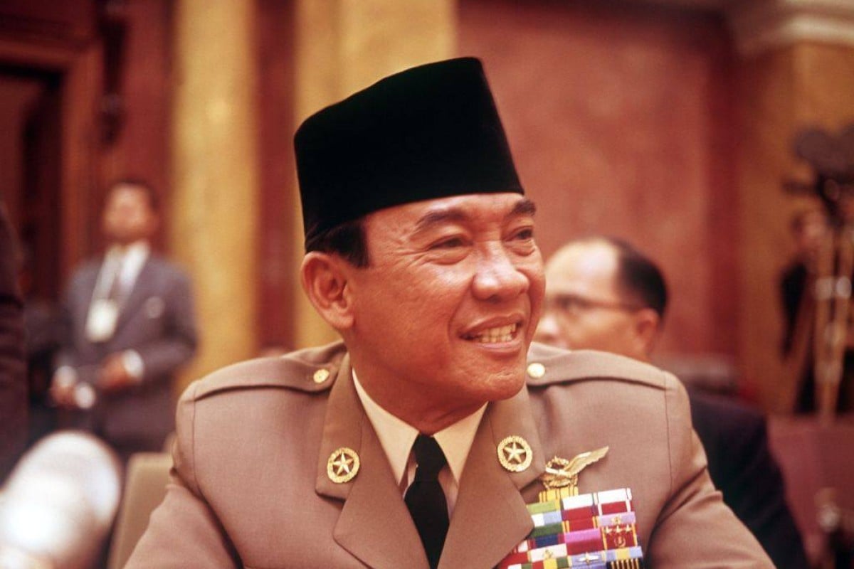Former Indonesian President Sukarno, who, in December 1957, suddenly froze bank accounts, sequestered private property and ordered the immediate departure of all Dutch citizens in the country. Photo: Picture Alliance via Getty Images