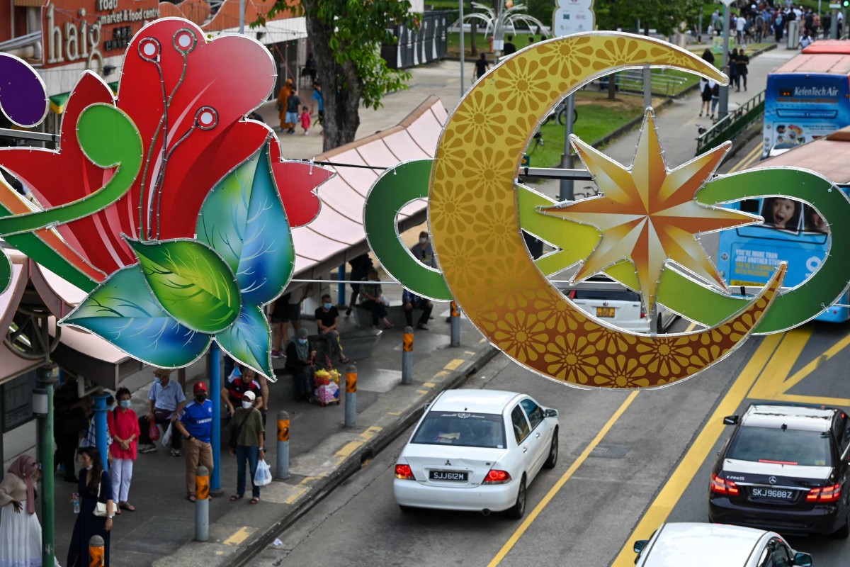 Decorations are seen hanging over a street in Singapore for Hari Raya Aidilfitri, or Eid al-Fitr, celebrations, marking the end of the Muslim fasting month of Ramadan. Photo: AFP