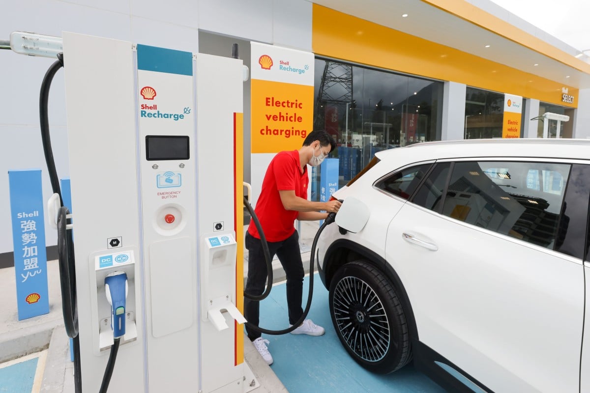 Shell’s service station offering EV charging and conventional fuel facilities will launch by June 30. Photo: Dickson Lee