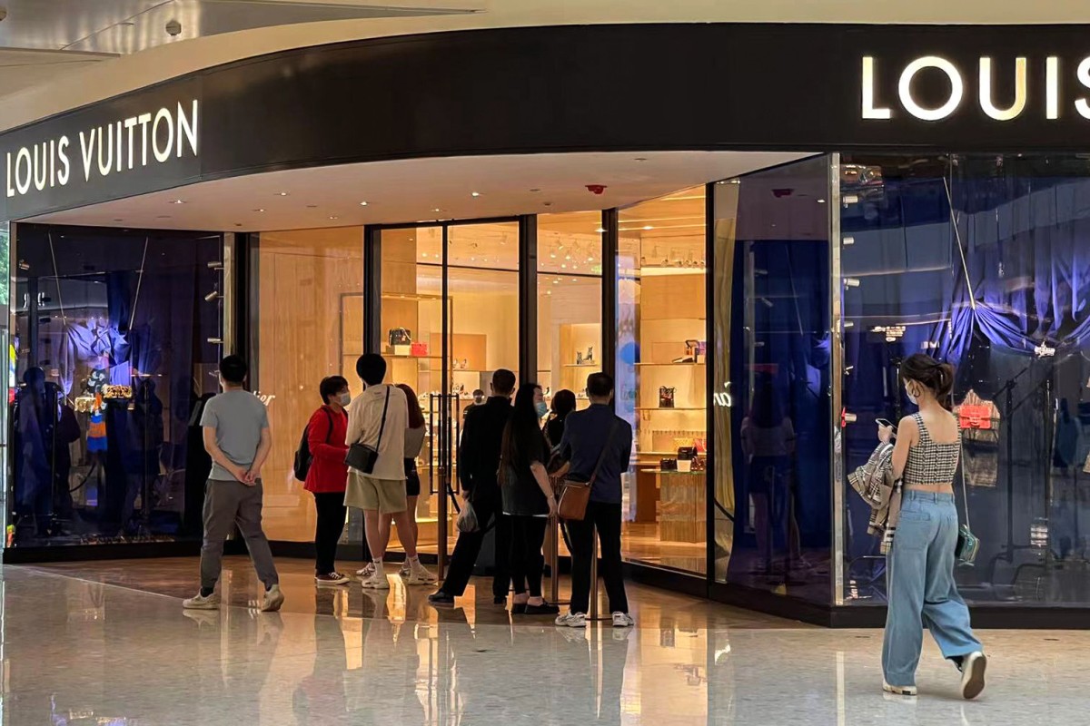 Cửa Hàng Louis Vuitton Ở Hồng Kông Hình ảnh Sẵn có  Tải xuống Hình ảnh  Ngay bây giờ  Trung Quốc  Đông Á Văn hóa trung hoa Bán lẻ  iStock