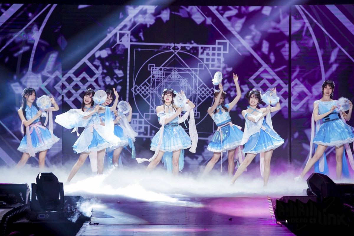 A Bilibili concert in Shanghai last year featured a mix of performances by human and virtual idols. Photo: Handout