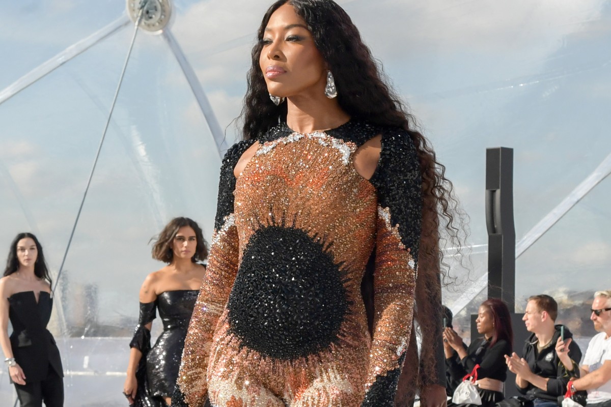 Naomi Campbell walks the runway at the Alexander McQueen spring/summer 2023 show at the Old Royal Naval College in London, England. Photo: Getty Images