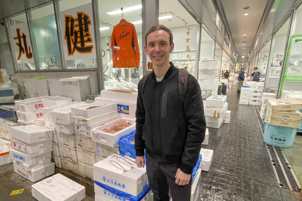Daniel Calvert at Tokyo’s Toyosu fish market. The chef at French restaurant Sézanne, in the five-star Four Seasons Hotel Tokyo, takes us along for some early morning shopping at the market. Photo: Chris Dwyer