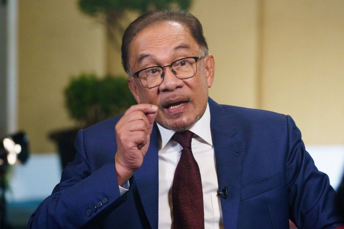 Malaysian PM Anwar Ibrahim is being criticised for giving his daughter a job in the finance minstry. Photo: Bloomberg