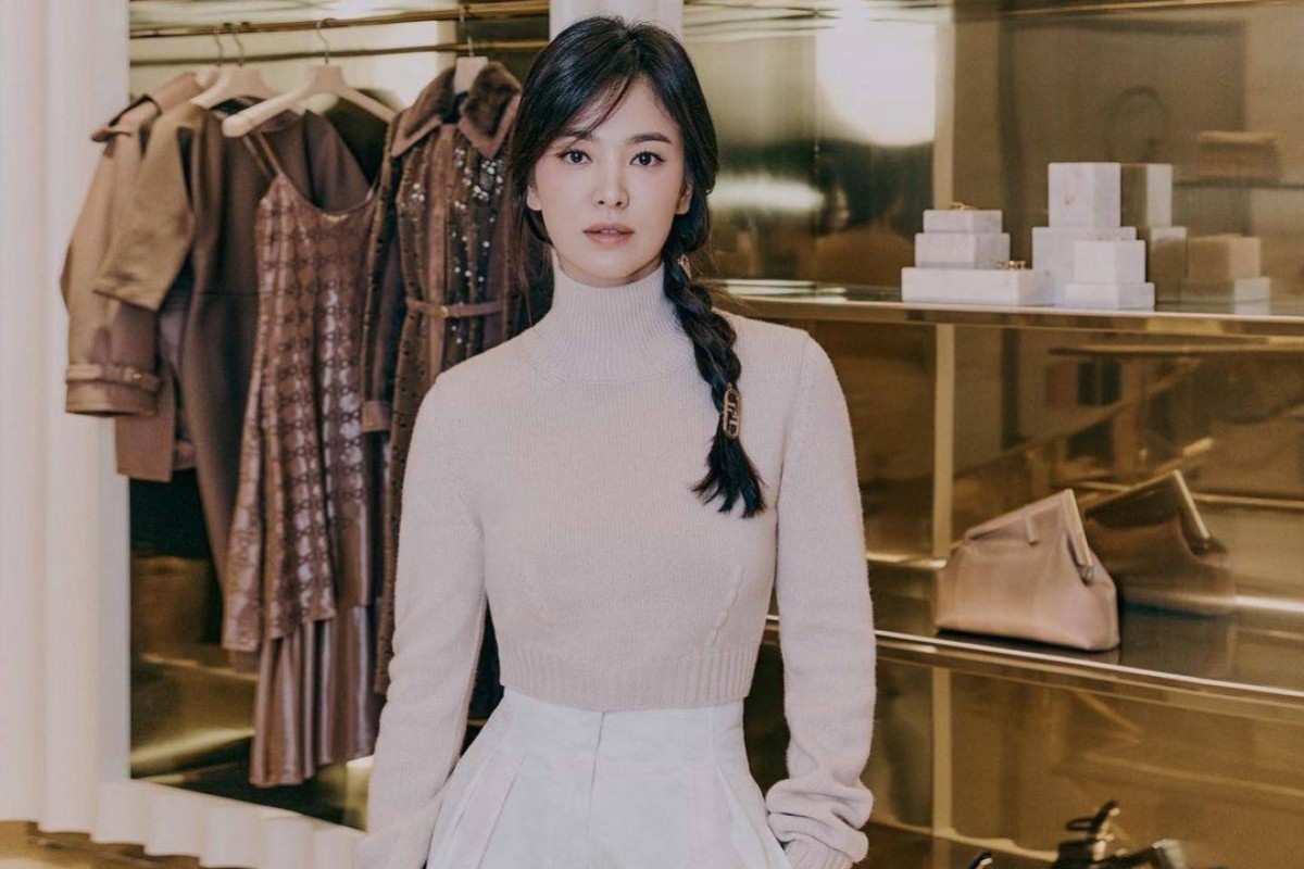Song Hye-kyo's luxury wardrobe staples: Netflix's The Glory star is Fendi  and Chaumet obsessed, but also champions Korean brands Avouavou and Michaa  and goes casual in Sporty & Rich | South China