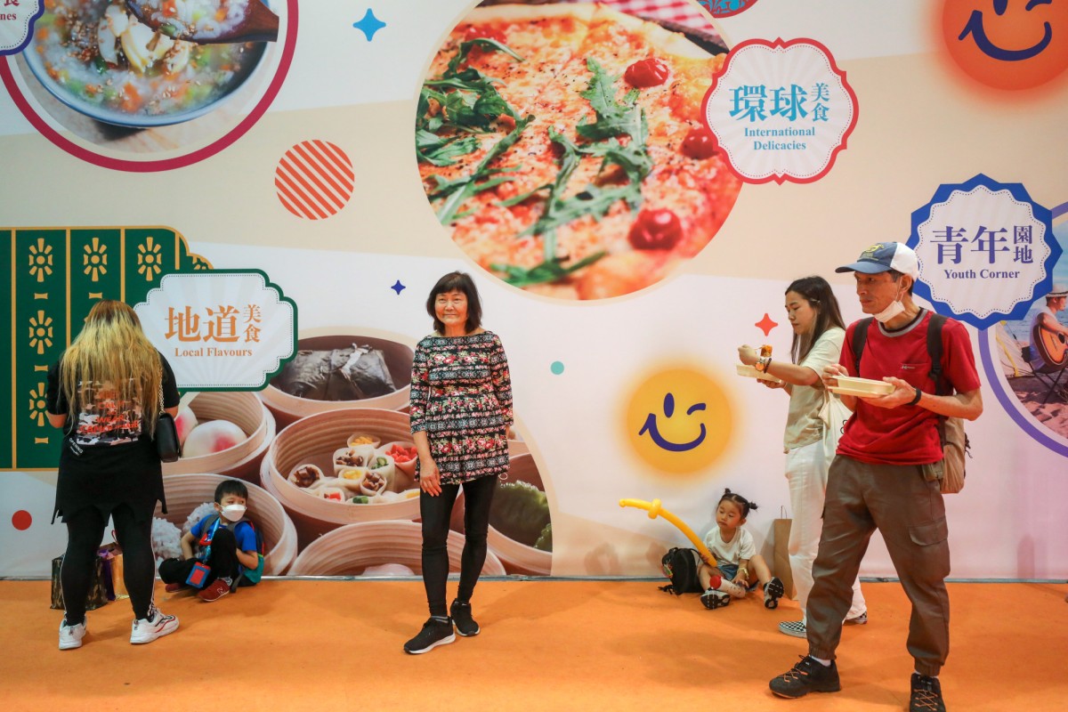 PARKnSHOP Give-Back to Hong Kong Citizens 320,000 Winners to Share $32  Million through Lucky Draw Also A Chance to Win 1-Minute Shopping Spree