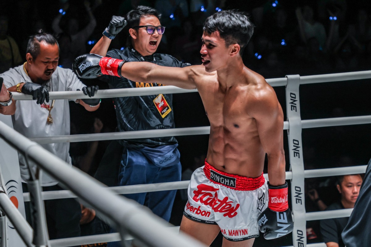 Superbon celebrates his win over Tayfun Ozcan. Photos: ONE Championship